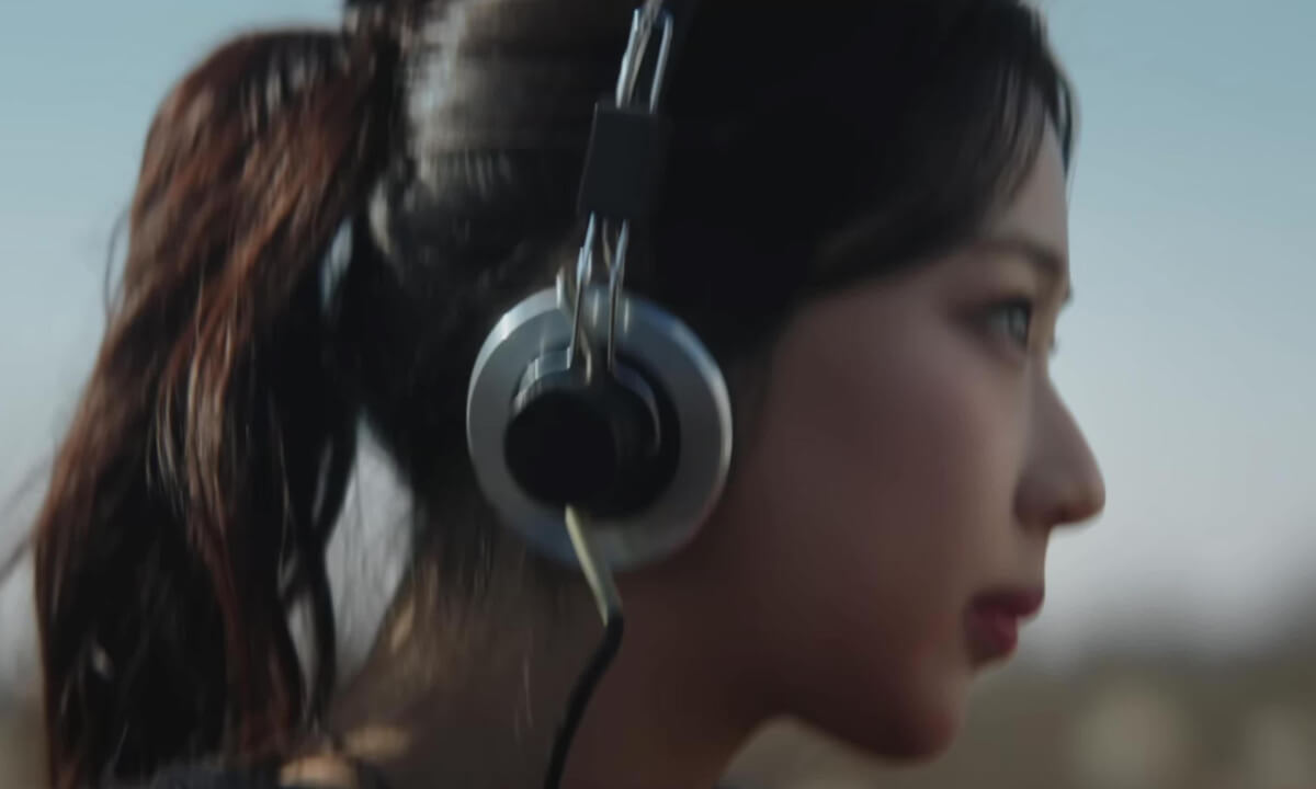 'Love In My Heart' MV cover