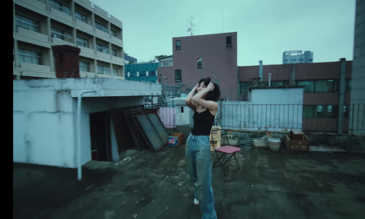 ＂Run Away＂ MV cover