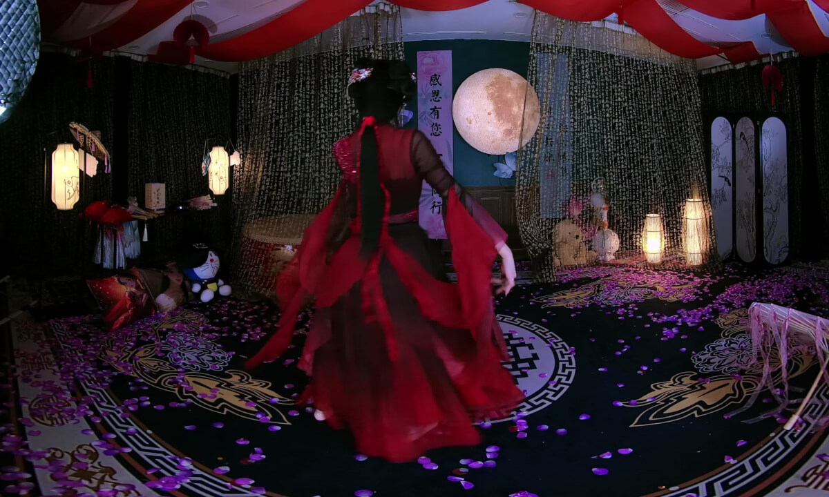 狸妖妖liyaoyao 20251202001 红马 3D VR 180 8K cover