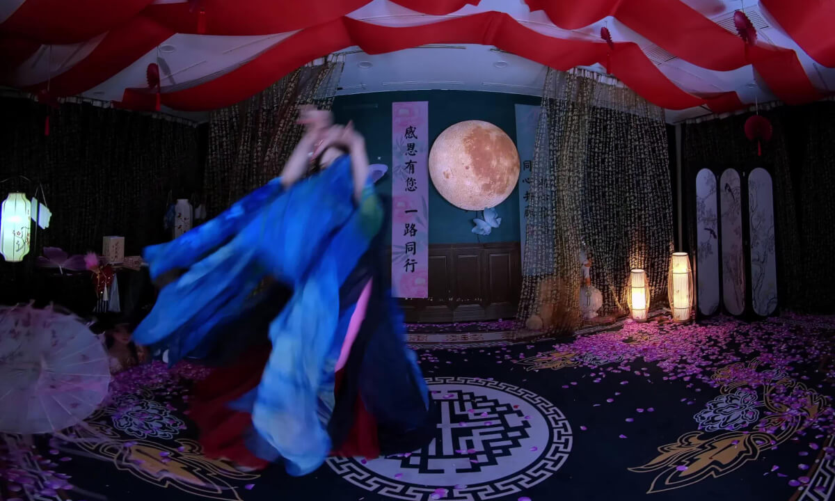 狸妖妖liyaoyao 202601020001 红马 3D VR 180 8K cover