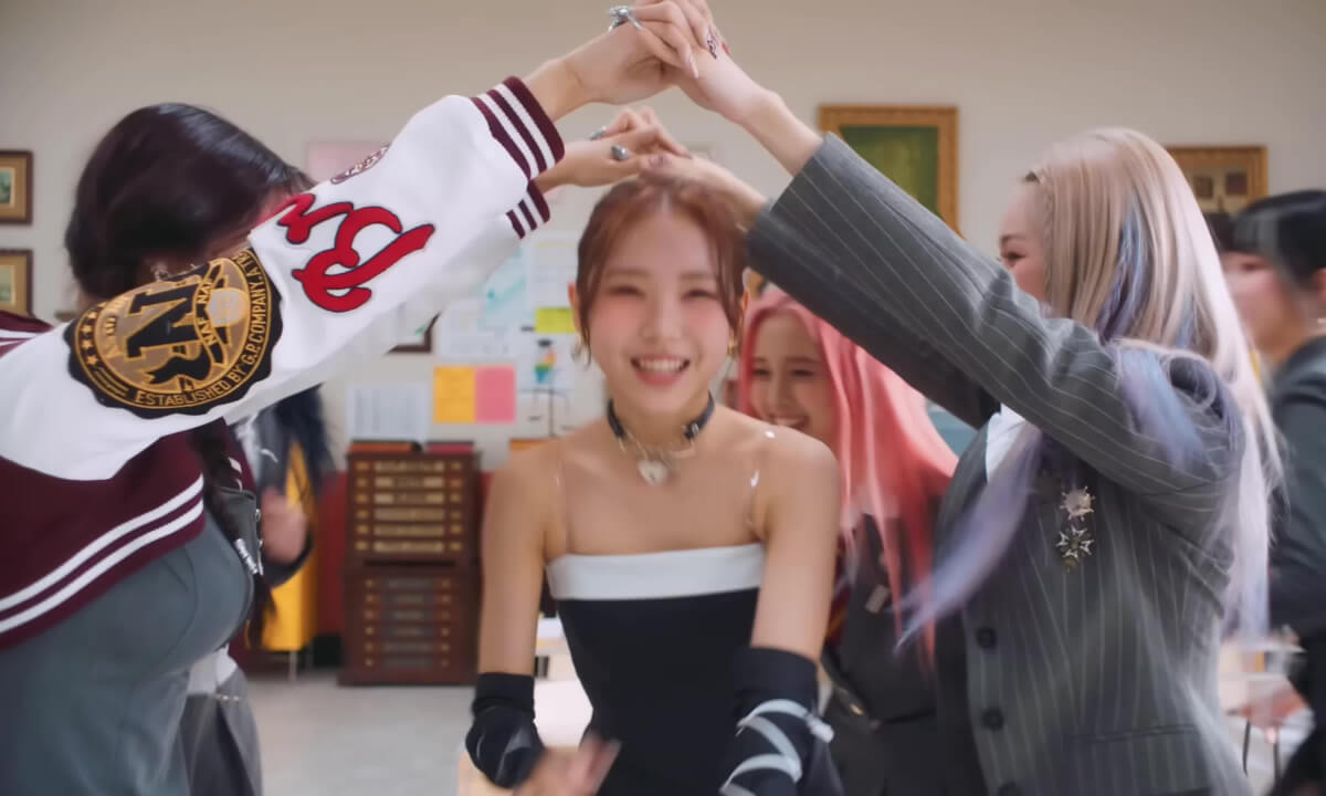 'ALIVE' M⧸V (Director's Cut) cover