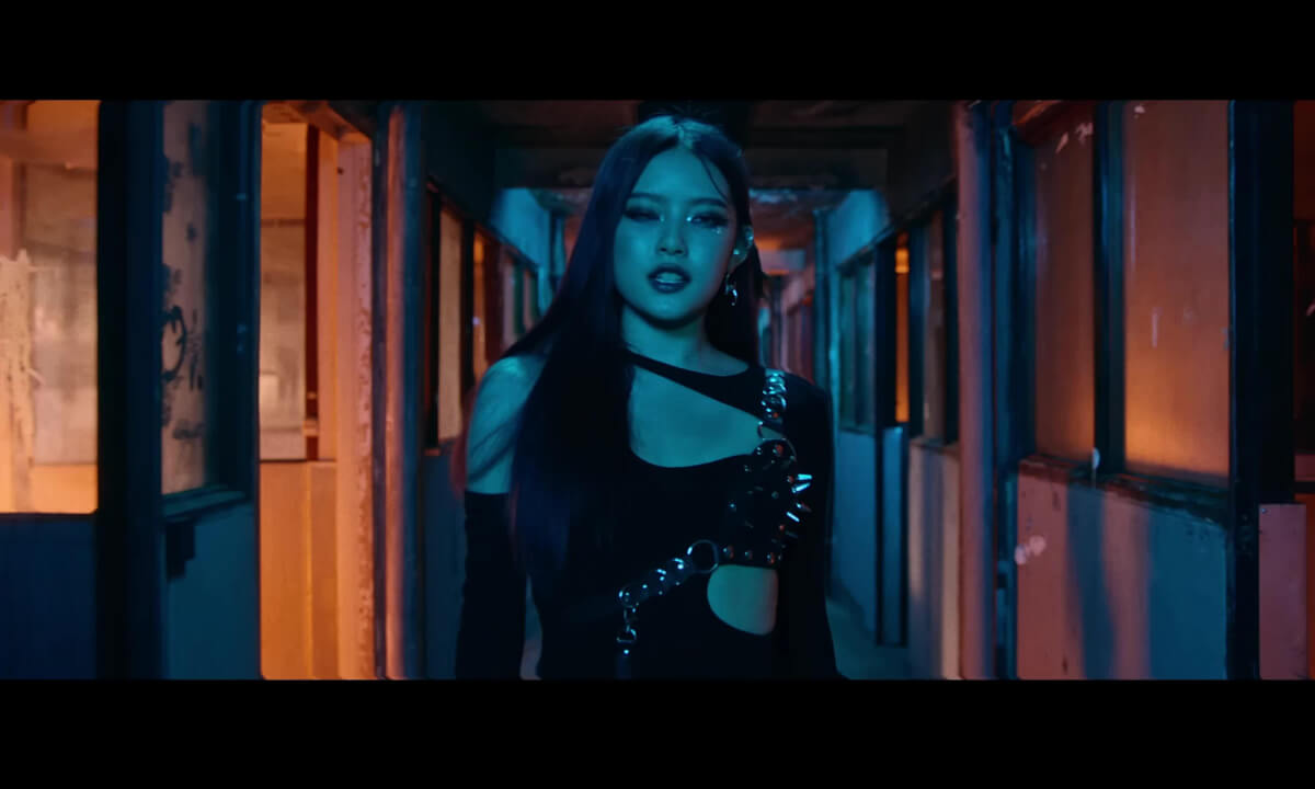 NOT BAD OFFICIAL M⧸V cover