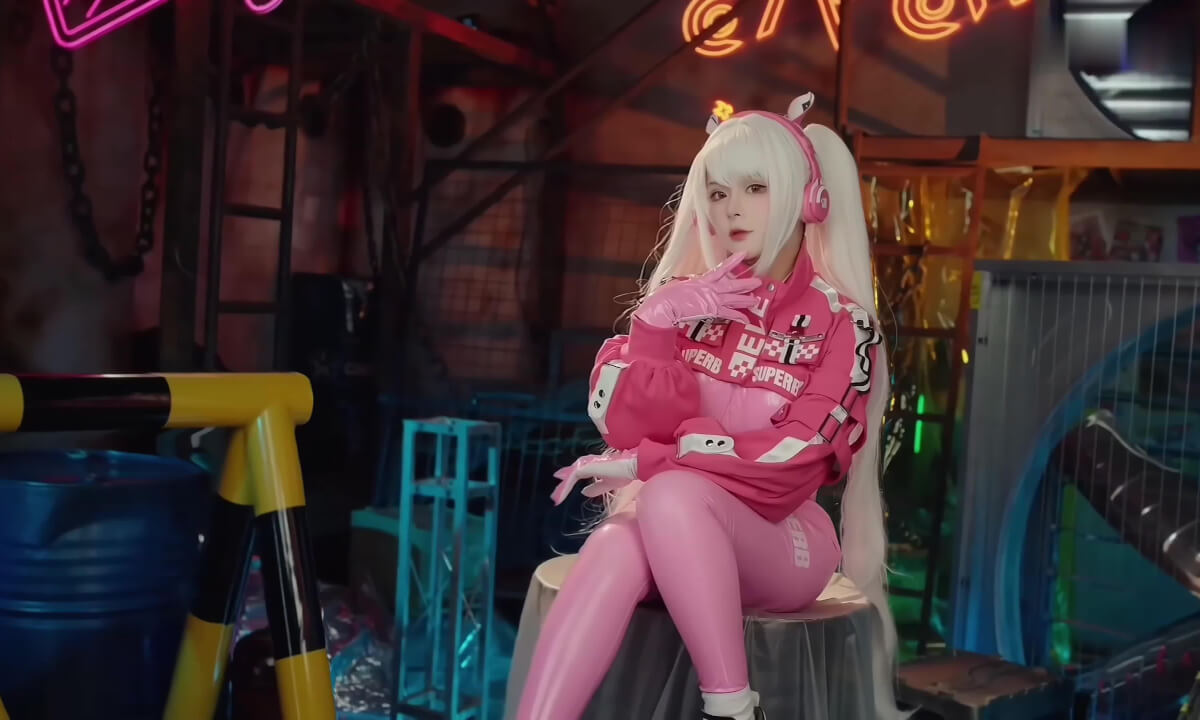 Amazing Cos.150 cover