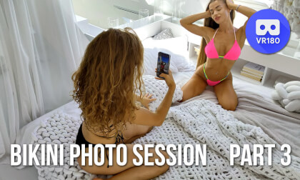 Bikini girls photo session. Part 3 VR Video Bikini girls photo session. Part 3 VR