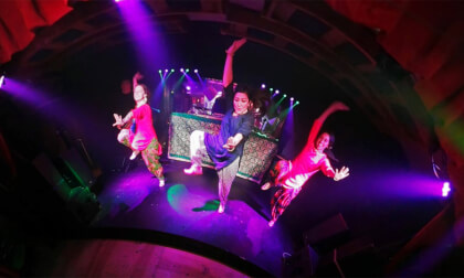 Bhangra and Bollywood Dance Party VR Video Bhangra and Bollywood Dance Party VR