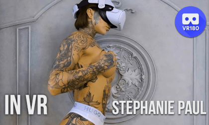Tattooed model posing topless in VR headset (CENSORED). 8K VR Video Tattooed model posing topless in VR headset (CENSORED). 8K VR