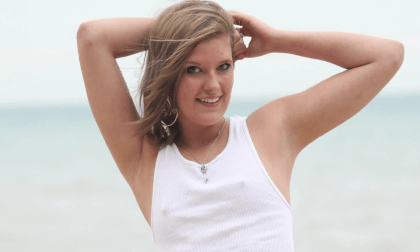 Model Tank Top Beach Photo Shoot premium - 3D A.I. to VR 3D flat Model Tank Top Beach Photo Shoot premium - 3D A.I. to VR 3D flat