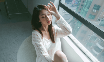 If he doesn't love you, let me cry for you If he doesn't love you, let me cry for you