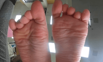 Lorenza's VR feet and toes preview VR Video Lorenza's VR feet and toes preview VR