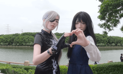 Two cute little cosplay sisters VR Video Two cute little cosplay sisters VR