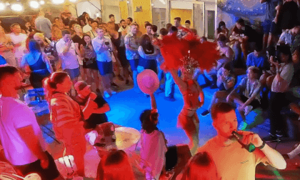 Watch full Rooftop Party Show Samba Carnival Rio de Janeiro Brazil 2024 #080 Just Walk Party VR Watch full Rooftop Party Show Samba Carnival Rio de Janeiro Brazil 2024 #080 Just Walk Party VR