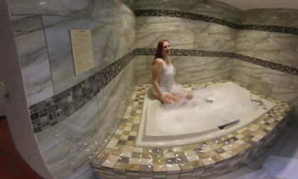 Hot Tub Bubble Bath Photo shoot Behind the scenes - VR 3D 180 - 075 VR Video Hot Tub Bubble Bath Photo shoot Behind the scenes - VR 3D 180 - 075 VR