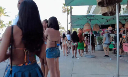 Experience the Best Ever Spring Break Madness on Miami Beach's Ocean Drive - south beach Fort Lauderdale - Bikini Beach #142 Just Walk VR Experience the Best Ever Spring Break Madness on Miami Beach's Ocean Drive - south beach Fort Lauderdale - Bikini Beach #142 Just Walk VR