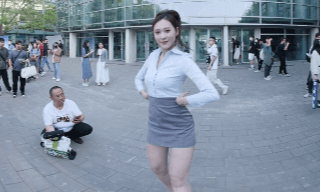 Beautiful car models (7).MP4 VR Video Beautiful car models (7).MP4 VR