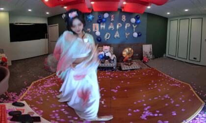 狸妖妖20240910 青花瓷 3D VR 180 8K VR Video 狸妖妖20240910 青花瓷 3D VR 180 8K VR