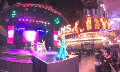 Virtual Vegas 6K Vr180 Dancing DJs Cake by Ocean! Virtual Vegas 6K Vr180 Dancing DJs Cake by Ocean!