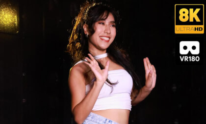 Hot dance in shorts VR Video Hot dance in shorts VR