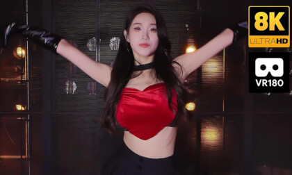 Sweet girl dynamic dance VR Video Sweet girl dynamic dance VR