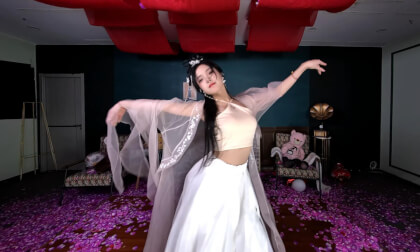 狸妖妖20241120001 美丽的神话 3D VR 180 8K VR Video 狸妖妖20241120001 美丽的神话 3D VR 180 8K VR
