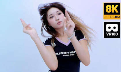 Maomao invites you to dance with her VR Video Maomao invites you to dance with her VR