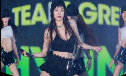 kpop 230625  HyunA How's this_180x180_LR VR Video kpop 230625  HyunA How's this_180x180_LR VR