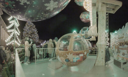 Stuttgart Christmas Market with Children's Ferris Wheel VR Video Stuttgart Christmas Market with Children's Ferris Wheel VR