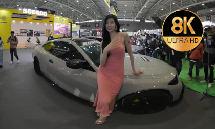 Model at the booth of SOOQOO VR Video Model at the booth of SOOQOO VR