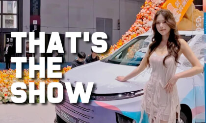 fashion show at the motor show VR Video fashion show at the motor show VR