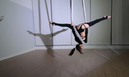 Aerial Hammock Dance VR Video Aerial Hammock Dance VR