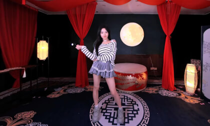 狸妖妖liyaoyao 20250528001 凑热闹 3D VR 180 8K VR Video 狸妖妖liyaoyao 20250528001 凑热闹 3D VR 180 8K VR