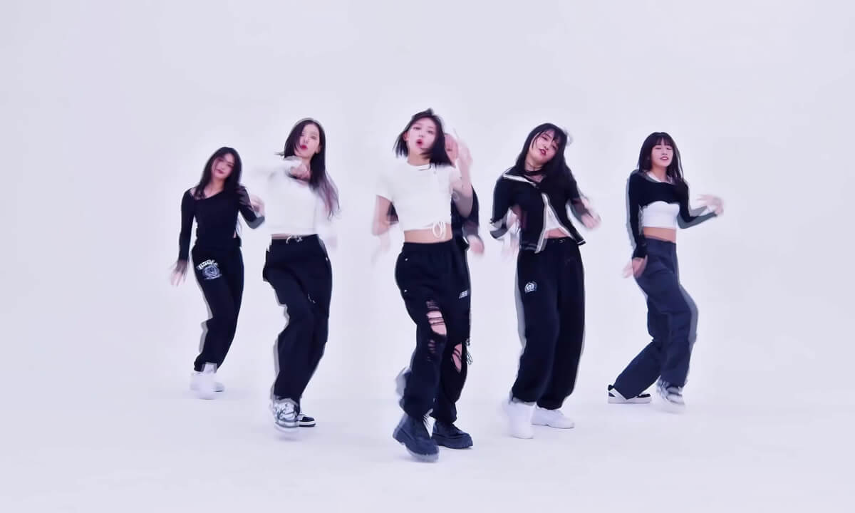 'I AM' cover