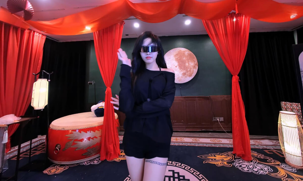 狸妖妖liyaoyao 20250617001 动感光波 3D VR 180 8K cover