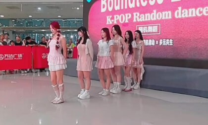 On Stage-250802_193807045 VR Video On Stage-250802_193807045 VR