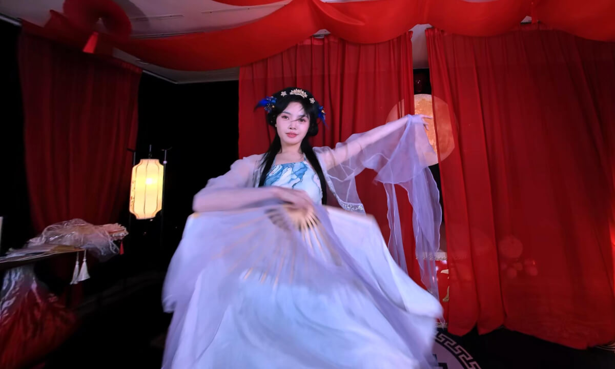 狸妖妖liyaoyao 20250621001 西厢寻他 3D VR 180 8K cover