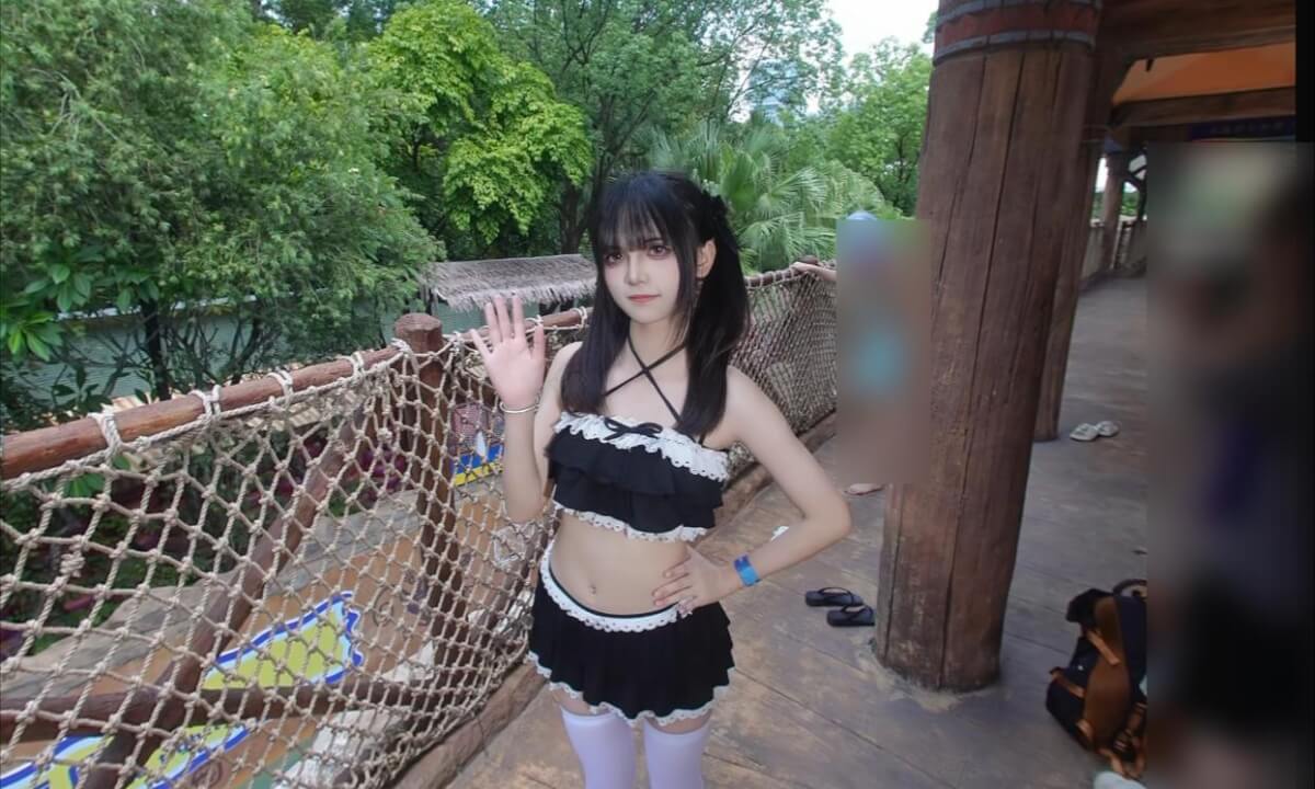 Cute girl from the water park: Ayin/可爱的阿吟 cover