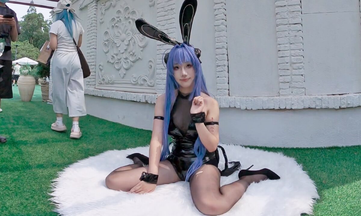 (3D VR180) Summer Cool Pool Cosplay Event cover