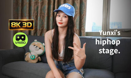 Yunxi’s hiphop stage. Yunxi’s hiphop stage.