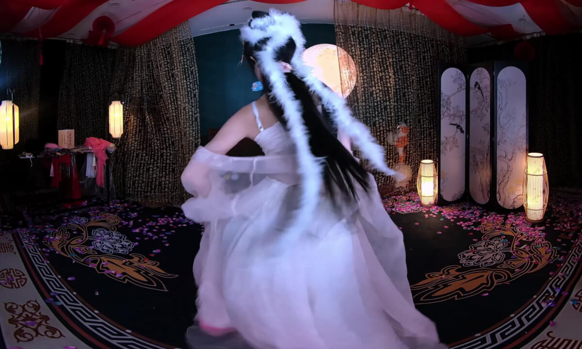 狸妖妖liyaoyao 20251004001 Wiggle Wiggle 3D VR 180 8K cover