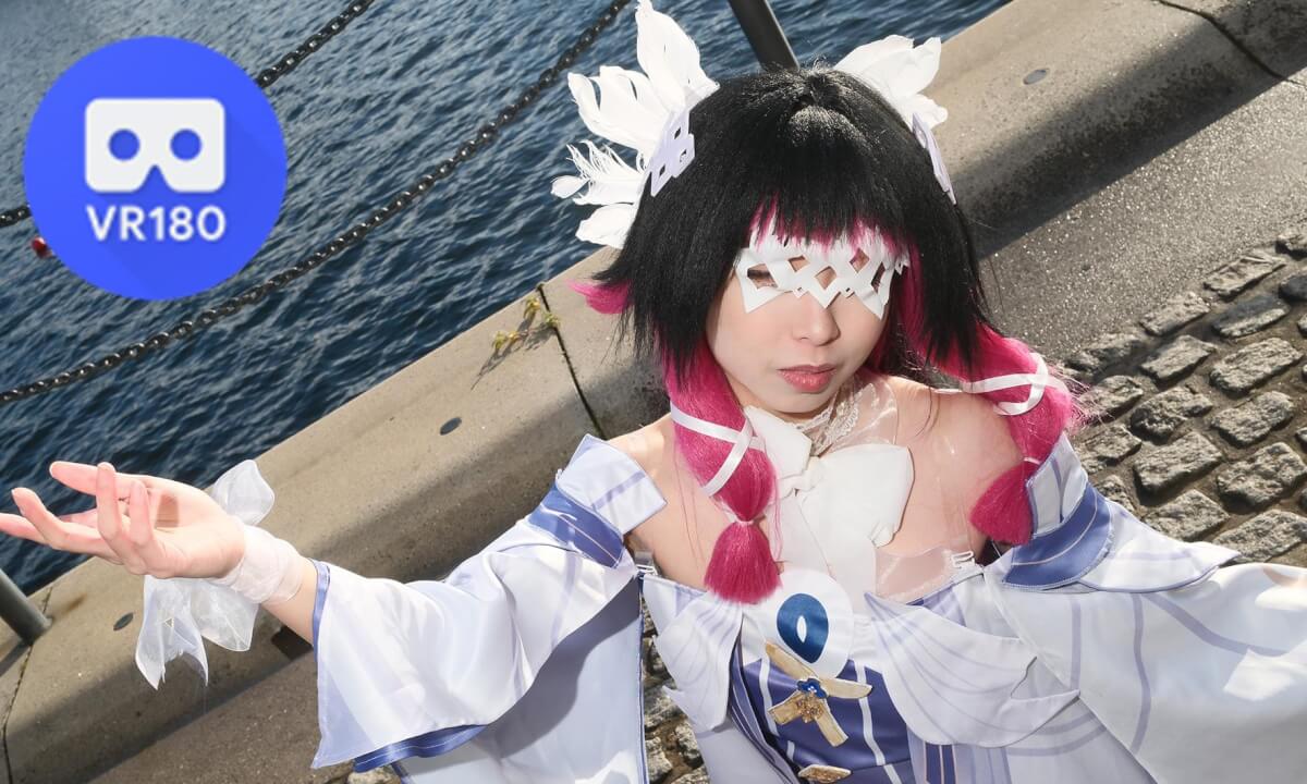 Genshin Impact Cosplayer at MCM London cover