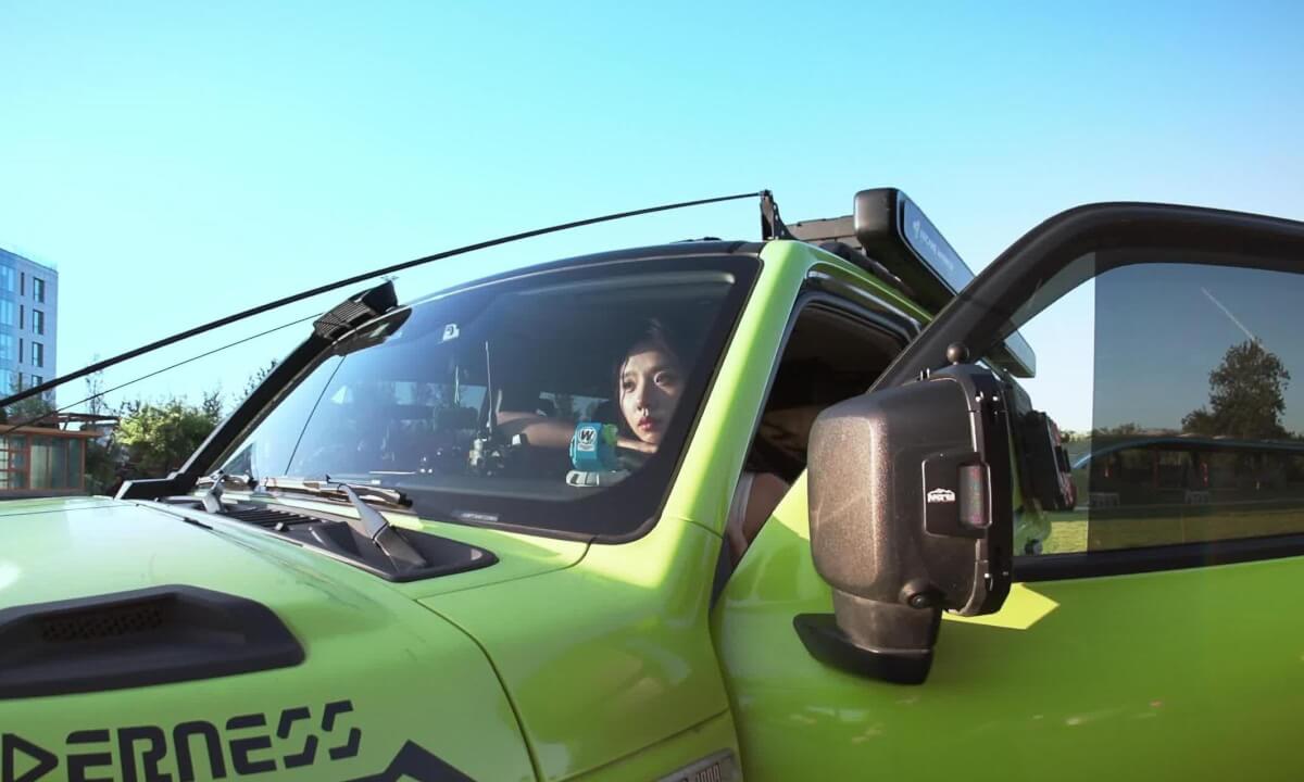 "越野美女" | 8k vr180 cover