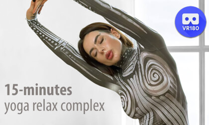 15-minute yoga with Stephanie VR Video 15-minute yoga with Stephanie VR