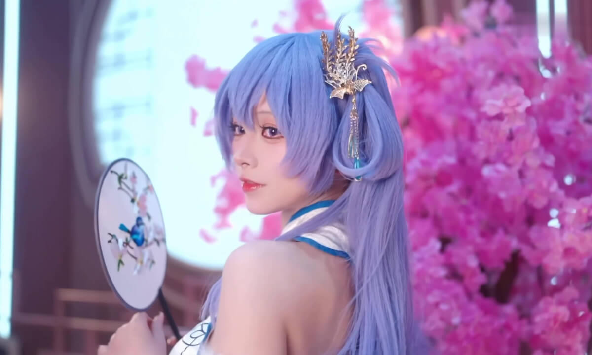 Amazing Cos.25 cover