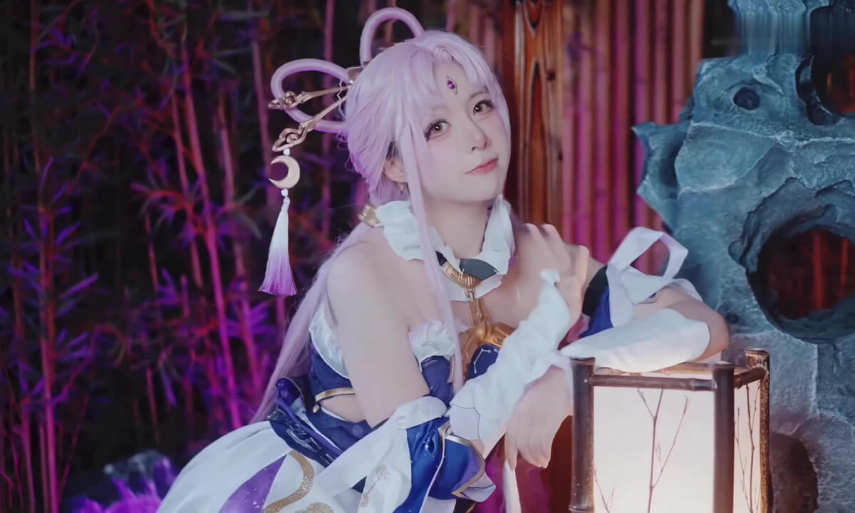 Amazing Cos.34 cover