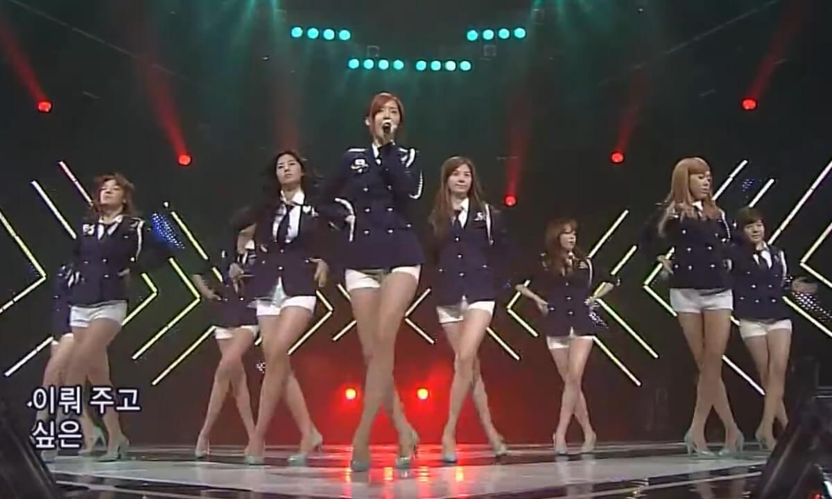 Girls' Generation - Genie [live at SBS 090726] cover