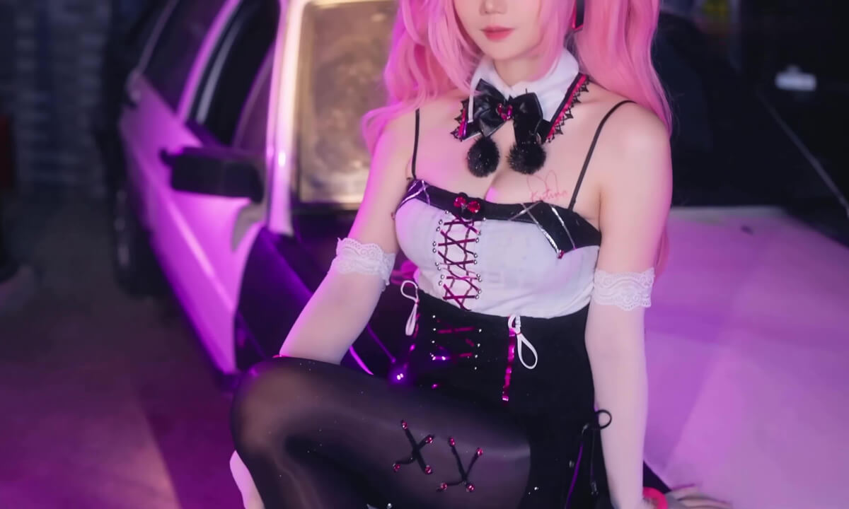 Amazing Cos.75 cover