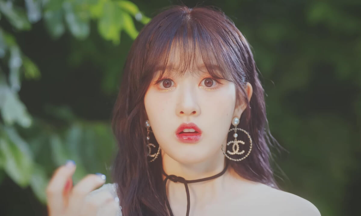 'BEAUTIFUL MONSTER' MV cover