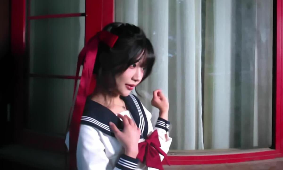 Getting lost in the green ｜8k vr180 cover