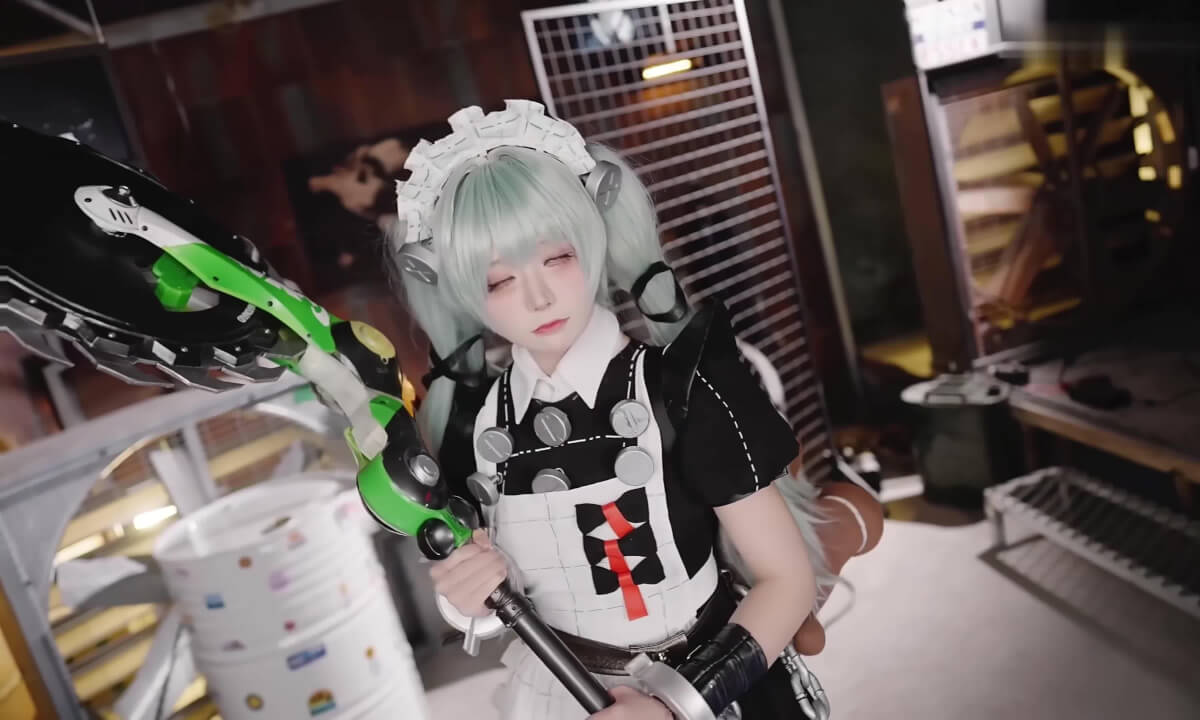 Amazing Cos.104 cover