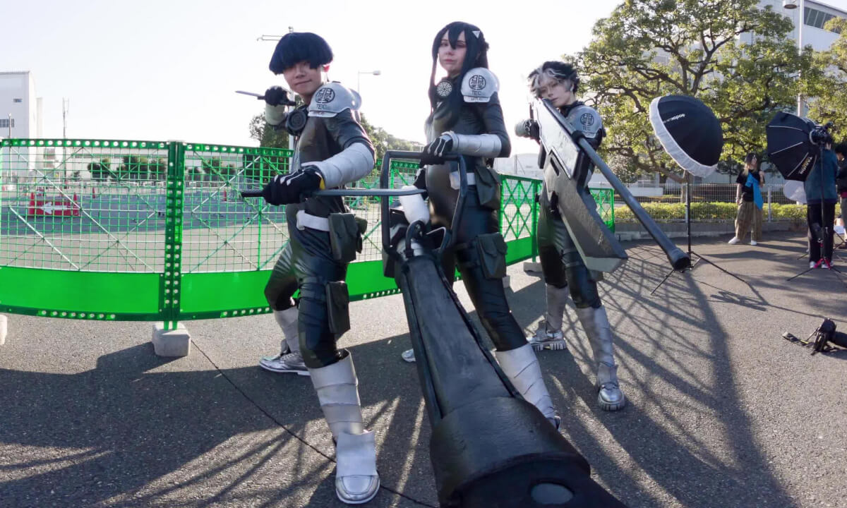 Kaiju No.8 cosplay slide show at comiket 2025 winter cover