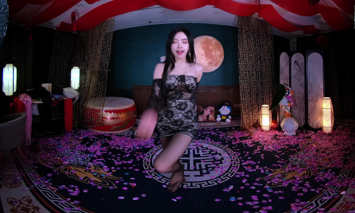 狸妖妖liyaoyao 20251116001 Outta My Head 3D VR 180 8K.mp4 cover